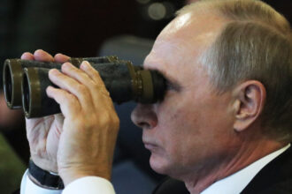 rusia a anulat parada navala de ziua flotei din motive de securitate putin i a felicitat pe marinari printr un mesaj inregistrat 688617710fc58