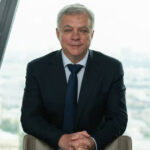 rusia vicepresedintele unei companii de conducte petroliere a murit dupa ce a cazut pe fereastra o lunga lista de morti misterioase 6867ae27a47f2