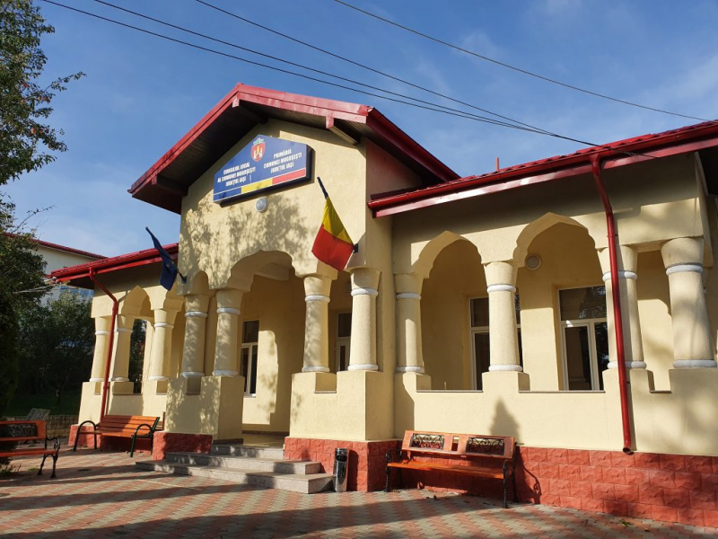 salariatii din 21 de primarii iesene nevoiti sa si amane greva 6889921eca48c