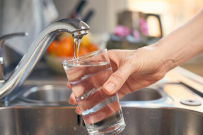 se scumpeste iar apa apavital mai adauga 2 la costul apei si al canalizarii 688a173d0c7a9