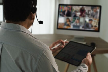 sedinta online a unui consiliu local din germania intrerupta de un film ponografic incidentul a fost raportat politiei 688230f190cd8