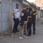 tanarul din pascani care a aruncat cainele prietenei sale de la etajul unui bloc a fost arestat preventiv 6867ddf7ea75b