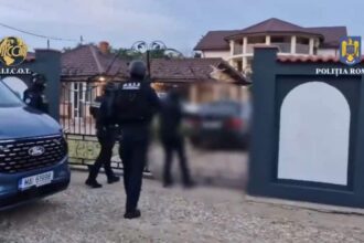 tinere vulnerabile recrutate pe retelele de socializare de o familie de proxeneti si duse in austria sa se prostitueze video 68835fcb0d2a6