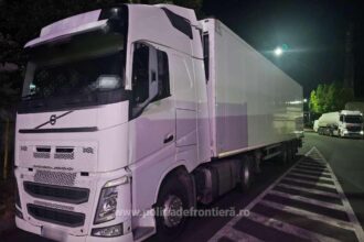 tir furat din cehia cu tot cu remorca depistat la controlul de frontiera de la albita 687f42b152a93
