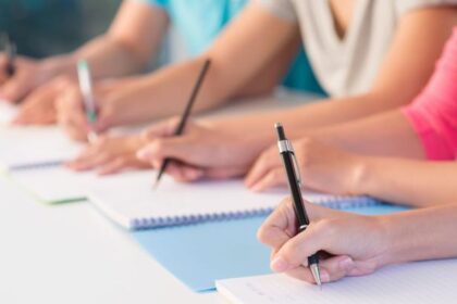 titularizare 2025 prezenta de aproape 96 la proba scrisa in judetul iasi peste 2 400 de candidati au sustinut examenul 68764e575d245