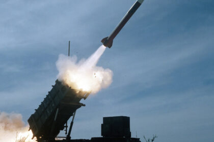 trump anunta ca va trimite mai multe arme ucrainei 686caf2491a0d