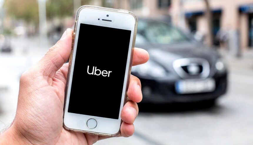 uber investeste intr o flota de robotaxiuri electrice 300 de milioane de dolari 6879ecc5c3644