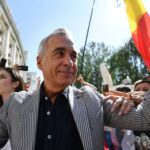 un avocat al lui calin georgescu a fost saltat de politie intr un dosar de agresiune sexuala el a fost prins dupa ce s ar fi intalnit cu o minora 686e256cdeed5