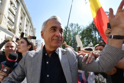 un avocat al lui calin georgescu a fost saltat de politie intr un dosar de agresiune sexuala el a fost prins dupa ce s ar fi intalnit cu o minora 686e256cdeed5