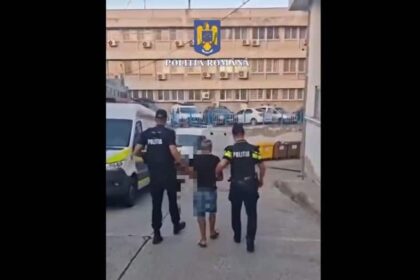 un barbat acuzat ca a intrat in curtea unui localnic din braila si a omorat un caine a fost arestat preventiv 688871c3e6f76