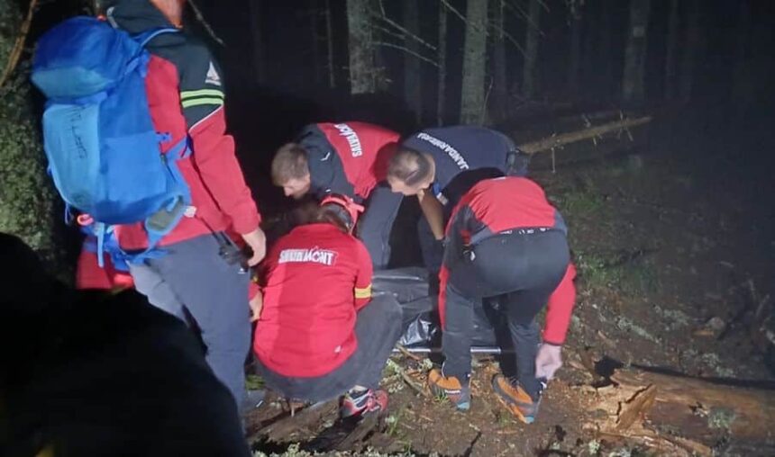 un barbat care participa la un concurs de alergare montana in suceava a murit dupa ce un copac a cazut peste el 68863bfe99a7e