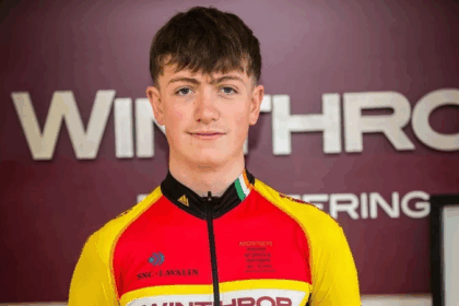 un ciclist irlandez a murit la metroul din paris el voia sa asiste la etapa a 16 a a turului frantei 6880eb96c4ec9