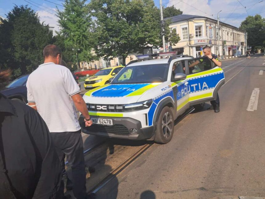 un tanar a fost surprins masturbandu se intr un tramvai din iasi 6889c25dadcdc