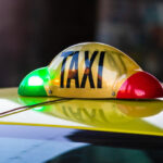 un taximetrist a fost injunghiat de catre un client cand si a cerut banii la finalul cursei atacatorul a fost retinut de politie 68711aae1cfd2