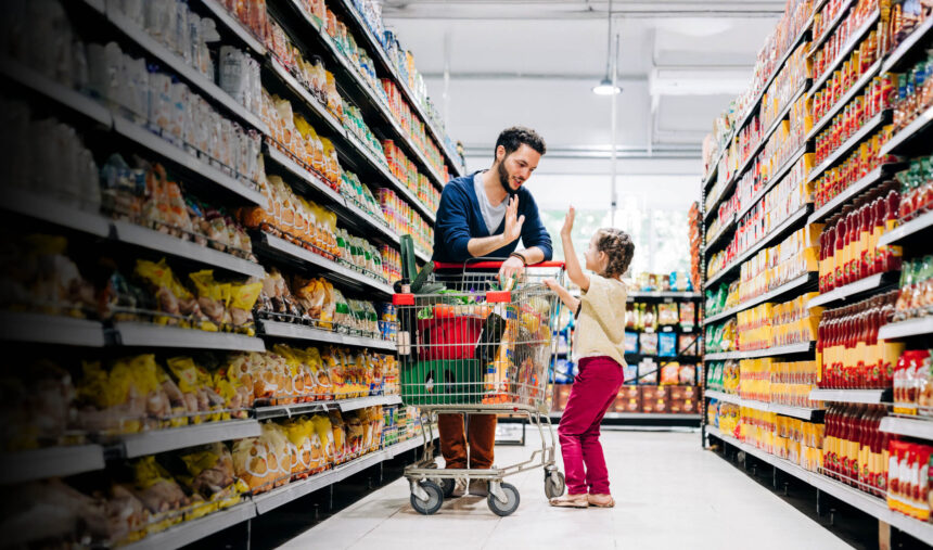 vanzarile cu amanuntul au scazut mai puternic in ue decat in romania in luna mai 686c21eb98861