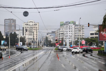 viata la intersectia tramvaielor teatru urban in aer liber in podu ros 6883366b3d873