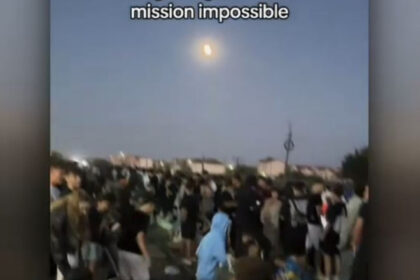 video cum a aratat cel mai aglomerat weekend pe litoral de la inceputul sezonului estival gara din costinesti a fost arhiplina 6873f8a1e4dec