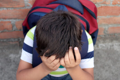 video educatia copiilor un pret prea mare pentru familiile de la sate mai bine raman nemancata dar ei sa aiba un pachet in ghiozdan 6871de556bed1