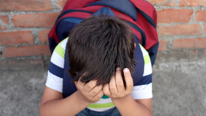 video educatia copiilor un pret prea mare pentru familiile de la sate mai bine raman nemancata dar ei sa aiba un pachet in ghiozdan 6871de556bed1