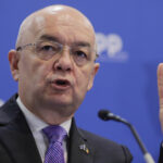 video emil boc reactie furioasa la adresa usr la nivel national sunteti cu tva in gura local vreti totul gratis ce spune claudiu nasui 686d0e624158b