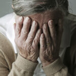 video fenomenul care ia amploare in spitalele din romania batrani abandonati de propriii copii mama ce sa mai fie in sufletul meu 6875d3bbbde7b