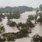 video furtuna tropicala chantal a lovit estul statelor unite risc major de viituri populatia a fost alertata 686ab52a023b4