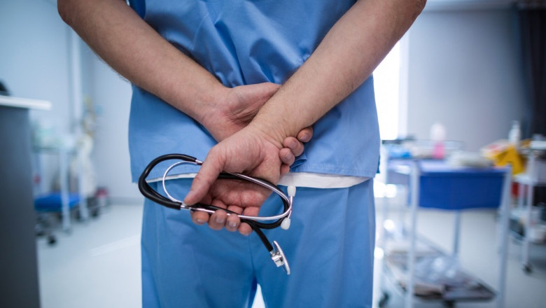 video ministrul alexandru rogobete cere medicilor de la stat sa respecte orarul de lucru dupa program poate activa unde vrea in privat 6877bf97303e2