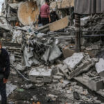 video murim sub privirea intregii lumi copii ucisi in gaza in timp ce asteptau la coada pentru a primi medicamente 686ff5900ee7d