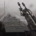 video rusia reinvie strategia trenurilor blindate si arunca in lupta o garnitura construita din piese furate de la caile ferate ucrainene 686f489ea6826