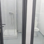 video usi transparente din sticla la toaletele unei piete din pascani lucrarile au fost receptionate fara obiectii 6882454fe84f2