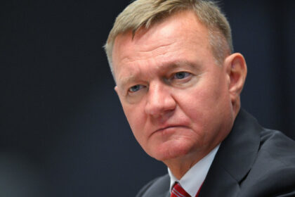 vladimir putin l a demis pe ministrul transporturilor cine il va inlocui pe roman starovoit 686b994a68c76