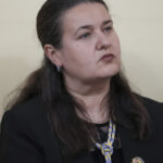 volodimir zelenski o va rechema pe ambasadoarea kievului in sua cine ar putea sa o inlocuiasca 686bc312ca4be