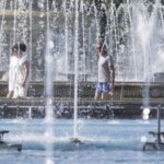 vreme caniculara in urmatoarele zile cu maxime termice de 38 de grade vor fi si perioade cu instabilitate atmosferica accentuata 6873b502dc339