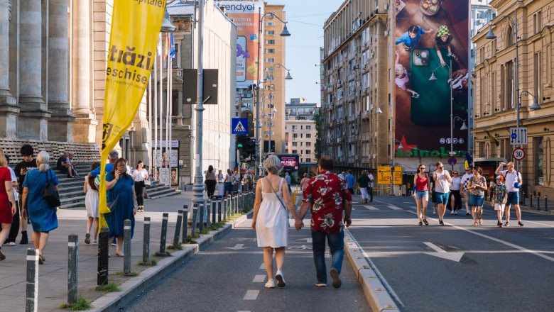 weekend pietonal pe calea victoriei spectacole stradale si traseu extins pe strazile piata amzei si christian tell 6868a3b1a1f79