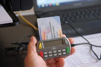 zeci de mii de ieseni risca sa ramana fara asigurare medicala cat vor trebui sa plateasca pentru a beneficia din nou de servicii medicale 687d98d6bd450