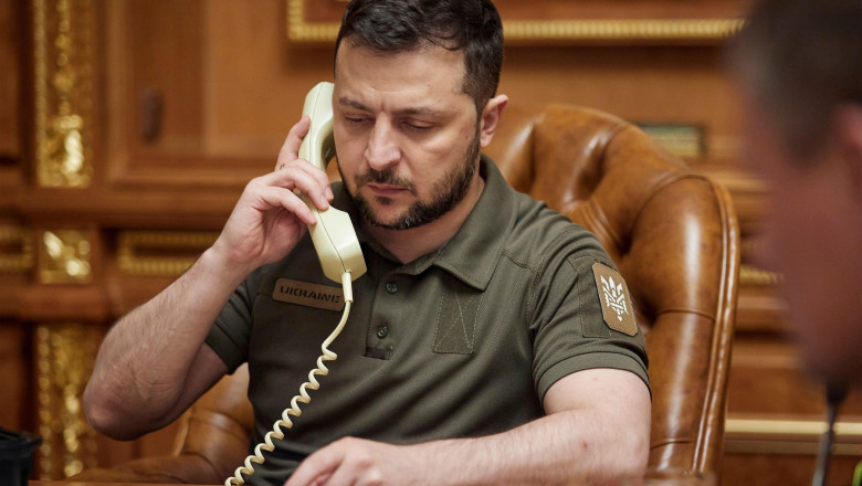 zelenski a vorbit o ora la telefon cu macron tema livrari de rachete drone si pregatirea pilotilor ucraineni pe avioane mirage 687a961bd18b2