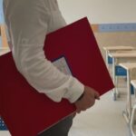 76 de profesori titulari din iasi afectati de noile prevederi privind norma didactica sedinta de solutionare a cazurilor va fi maine 68a3cd534637a