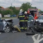 accident grav in judetul timis trei femei au ajuns la spital dupa ce patru masini s au ciocnit violent 68a877424f08a