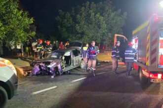 accident grav langa targu frumos trei tinere din miroslava au ajuns la spital dupa ce un sofer a iesit fara sa se asigure 68950d55565b1