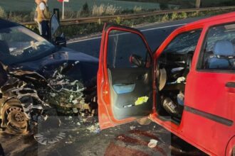 accident rutier grav la strunga azi in zorii zilei cinci persoane implicate trei fiind transportate la spital 68abf6c89c745