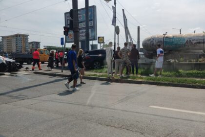 accident rutier in zona iulius mall din iasi o persoana a fost ranita 689480cc0758c 1