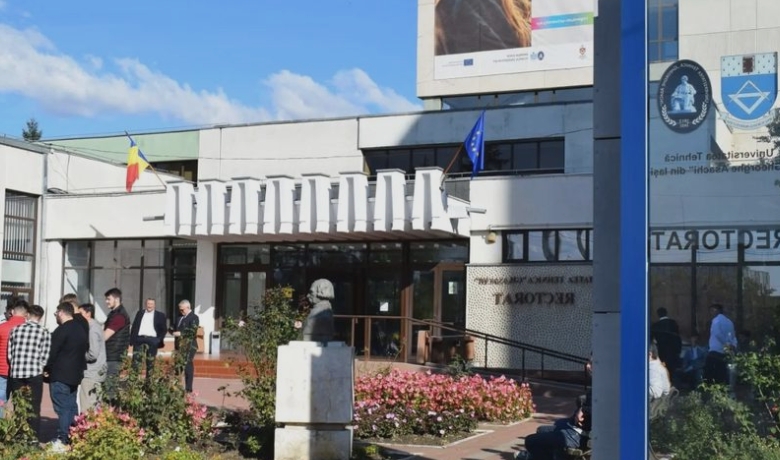 admitere tuiasi septembrie 2025 peste 1 000 de locuri la licenta master si doctorat 68a6eaf35b764