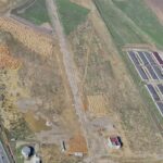 alesii locali de la letcani stransi cu usa de consilierii judeteni sedinta pe camp in praf 68adc967ef398