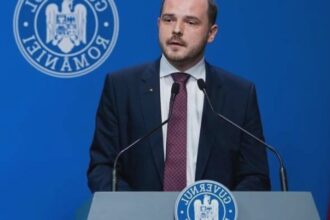 alexandru rogobete anunta schimbari in sanatate subliniind ca economiile de peste 3 miliarde de lei estimate prin implementarea acestora vor fi folosite tot in sistem 68b1e1744c007