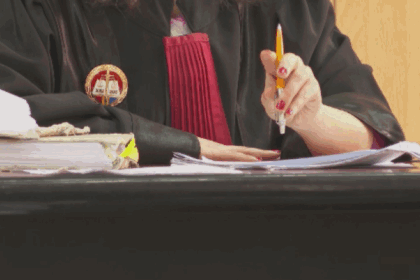 amenintarile au functionat surse magistratii aflati acum in greva ar fi obtinut inca 5 la pensie de la ilie bolojan 68af30ee2908c