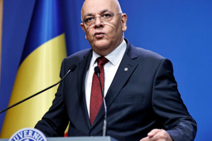 arafat despre efectele inundatiilor in lacul bicaz din neamt exista o acumulare foarte mare de busteni si animale moarte 688cbb416d055