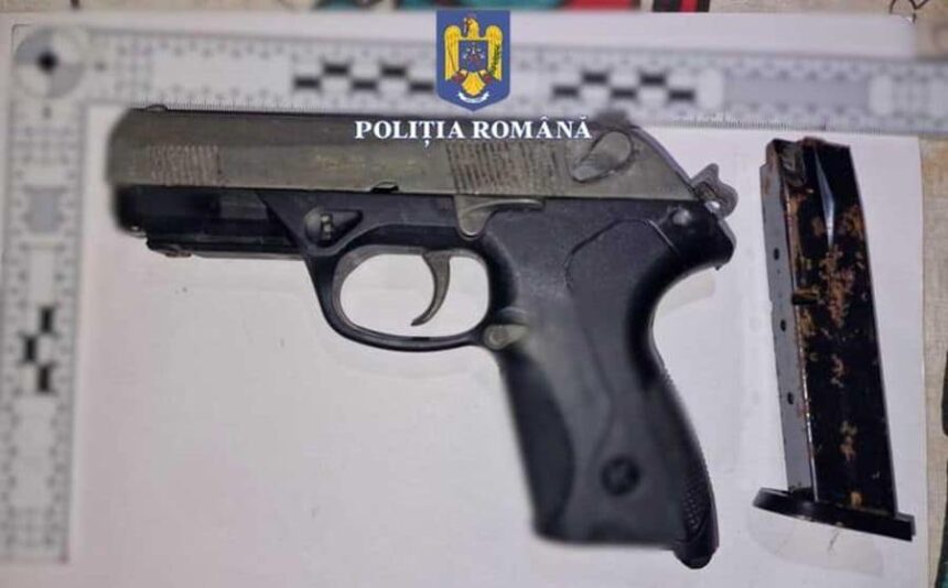 arme neletale si droguri descoperite in urma unei perchezitii la un tanar din judetul timis 689df9da1895a