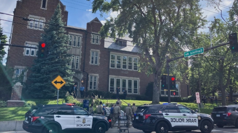 atac armat la o scoala catolica din sua trei persoane au murit 20 sunt ranite 68af2f42e381d