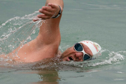 avram iancu a traversat inot europa fara costum de neopren am ajuns la destinatia finala 68964c1319430