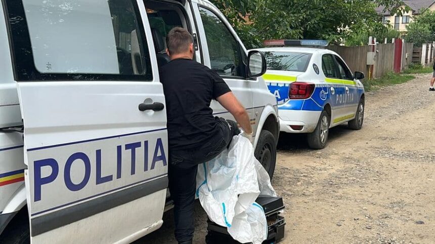 batrani jefuiti noaptea in propria casa la iasi femeie in varsta de 88 de ani stransa de gat pentru pensie 6894c2e609488